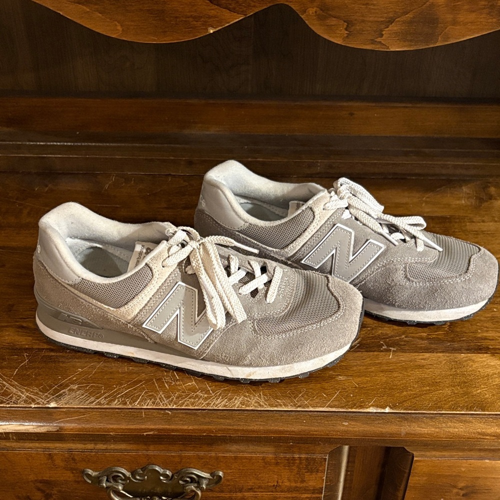 Men’s New Balance Sneakers - size 10 1/2